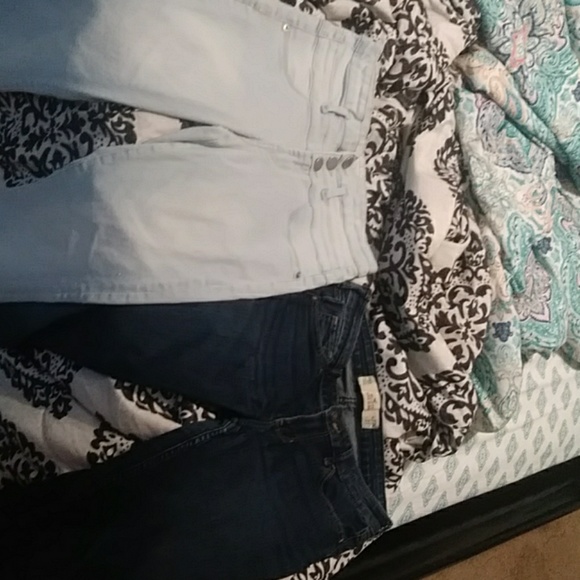 Jeans - Picture 3 of 3